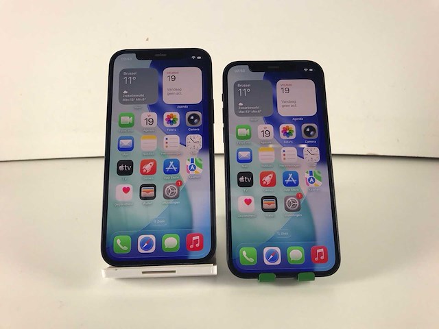 Apple iphone 12 - 128 gb - black (2x) - afbeelding 1 van  3