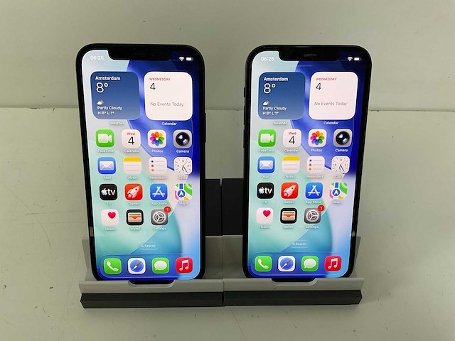 Apple iphone 12 - 128 gb - black (2x) - afbeelding 1 van  3