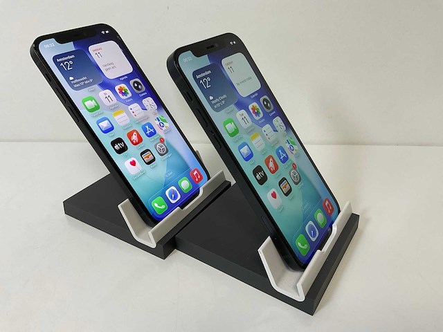 Apple iphone 12 - 128 gb - black (2x) - afbeelding 2 van  3