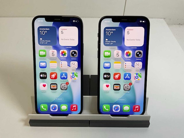 Apple iphone 12 - 128 gb - black (2x) - afbeelding 1 van  4