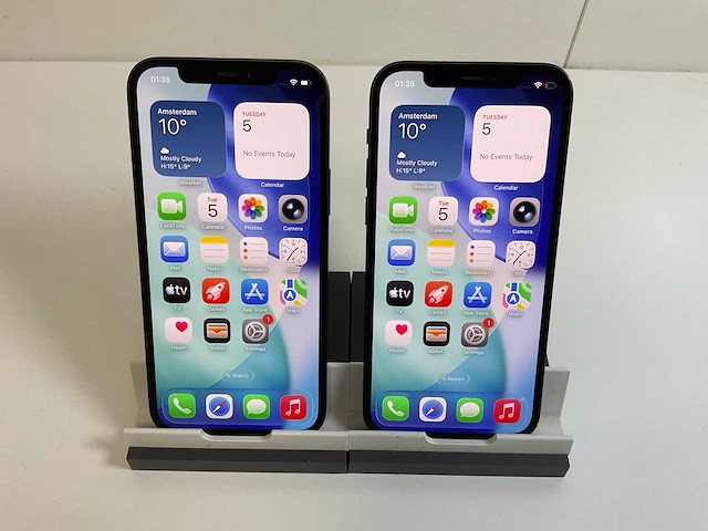 Apple iphone 12 - 128 gb - black (2x) - afbeelding 1 van  5