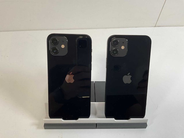 Apple iphone 12 - 128 gb - black (2x) - afbeelding 4 van  4