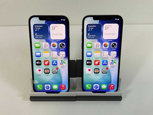 Apple iphone 12 - 128 gb - black (2x) - afbeelding 1 van  5