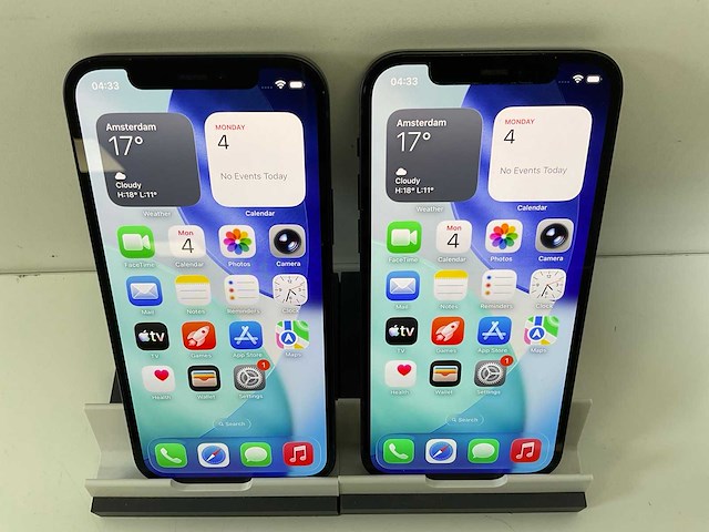 Apple iphone 12 - 128 gb - black (2x) - afbeelding 1 van  3