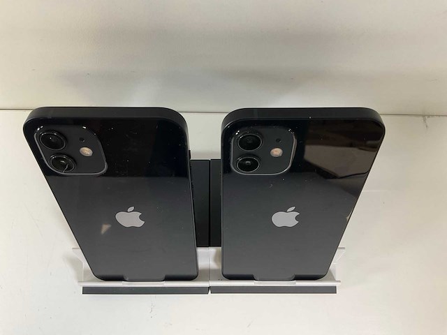 Apple iphone 12 - 128 gb - black (2x) - afbeelding 4 van  4