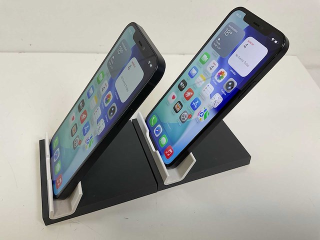 Apple iphone 12 - 128 gb - black (2x) - afbeelding 3 van  6