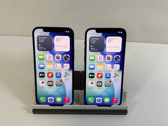 Apple iphone 12 - 128 gb - black (2x) - afbeelding 1 van  5