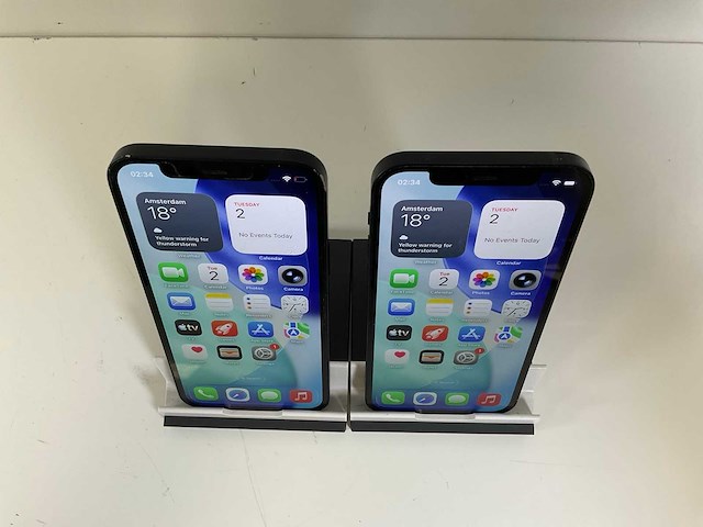 Apple iphone 12 - 128 gb - black (2x) - afbeelding 2 van  5