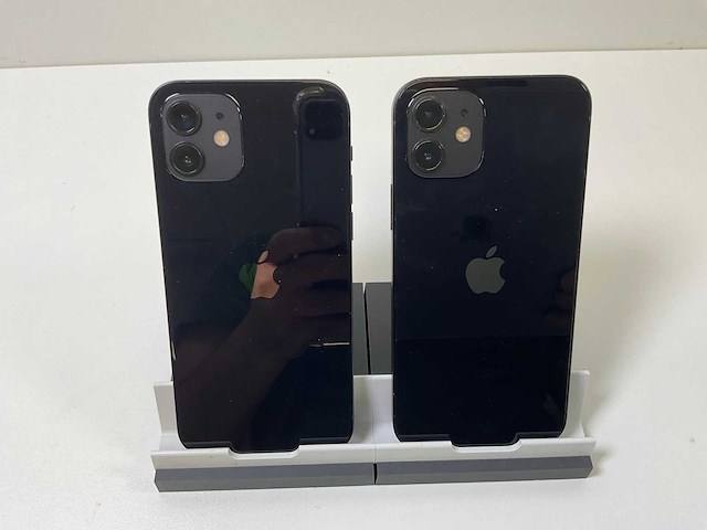 Apple iphone 12 - 128 gb - black (2x) - afbeelding 4 van  4