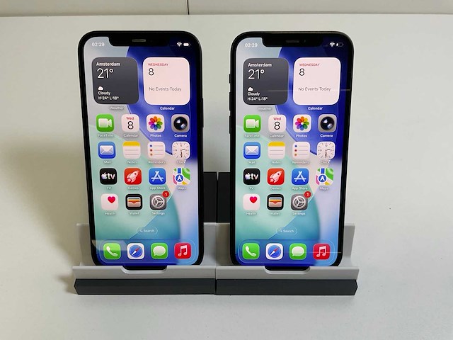 Apple iphone 12 - 128 gb - black (2x) - afbeelding 1 van  5