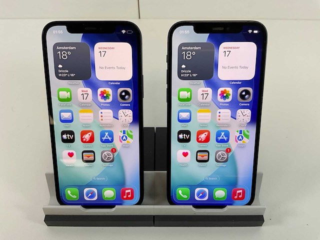 Apple iphone 12 - 128 gb / 64 gb - black (2x) - afbeelding 1 van  5