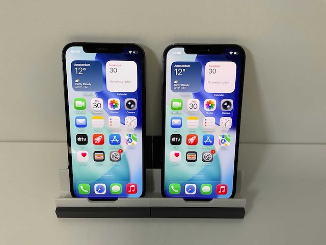 Apple iphone 12 - 256 gb - black (2x) - afbeelding 1 van  5