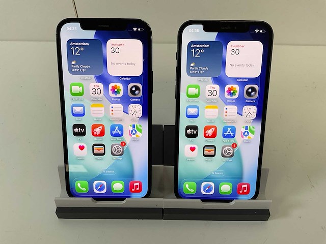 Apple iphone 12 - 256 gb - black (2x) - afbeelding 1 van  6