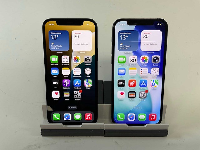 Apple iphone 12 - 256 gb - black (2x) - afbeelding 1 van  4