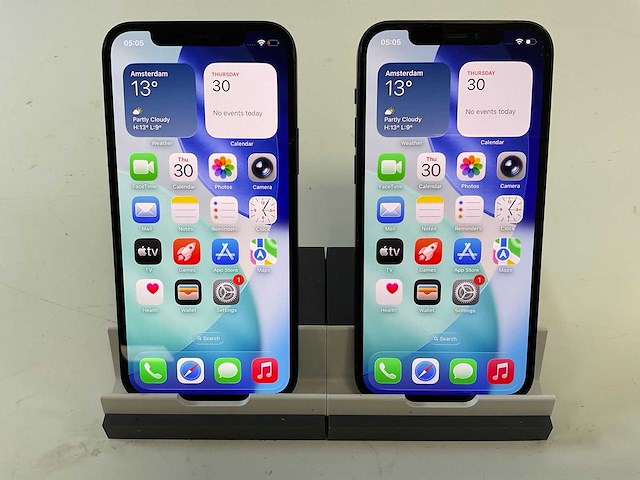 Apple iphone 12 - 256 gb - black (2x) - afbeelding 1 van  5