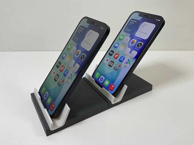 Apple iphone 12 - 256 gb - black (2x) - afbeelding 4 van  5