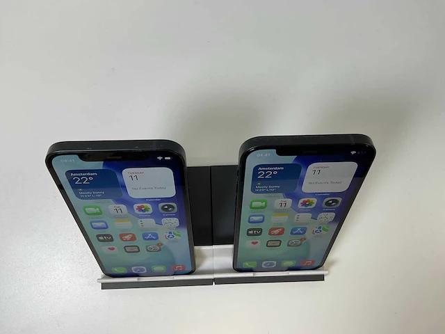 Apple iphone 12 - 256 gb - black (2x) - afbeelding 1 van  5