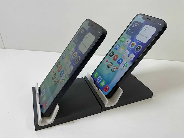 Apple iphone 12 - 256 gb - black (2x) - afbeelding 4 van  5