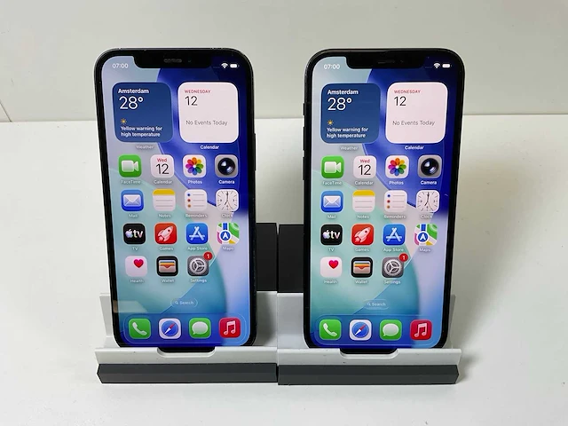 Apple iphone 12 - 256 gb - black (2x) - afbeelding 1 van  5
