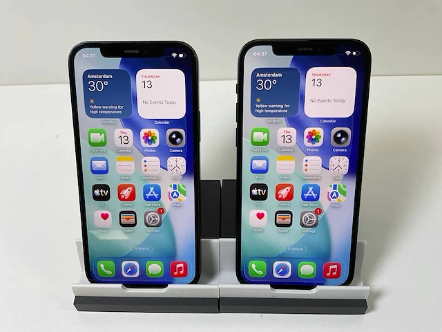 Apple iphone 12 - 256 gb - black (2x) - afbeelding 1 van  5