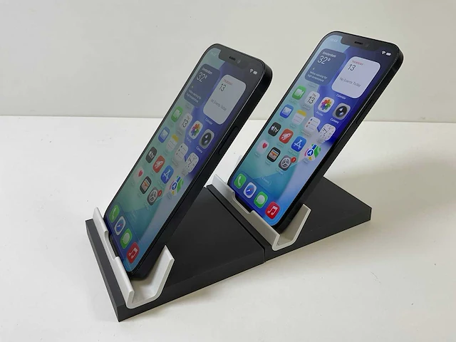 Apple iphone 12 - 256 gb - black (2x) - afbeelding 4 van  5