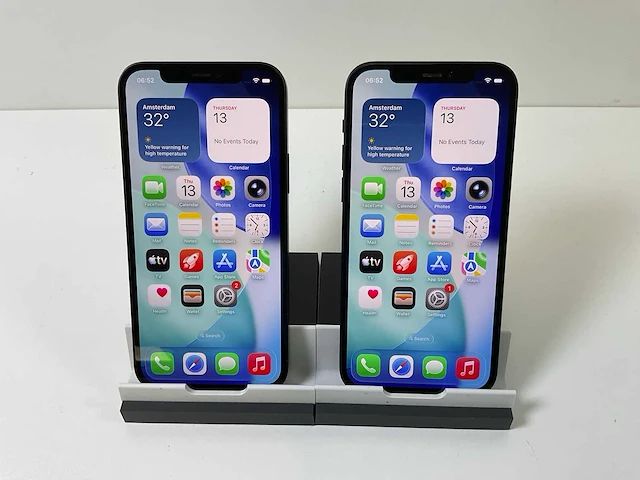 Apple iphone 12 - 256 gb - black (2x) - afbeelding 1 van  5