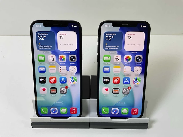 Apple iphone 12 - 256 gb - black (2x) - afbeelding 1 van  4