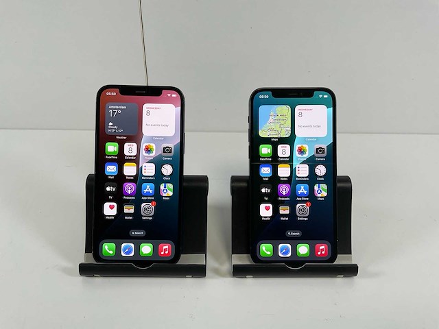 Apple iphone 12 - 64 gb - black (2x) - afbeelding 1 van  4