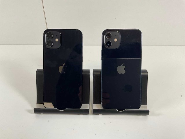Apple iphone 12 - 64 gb - black (2x) - afbeelding 4 van  4