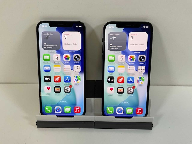 Apple iphone 12 - 64 gb - black (2x) - afbeelding 1 van  6
