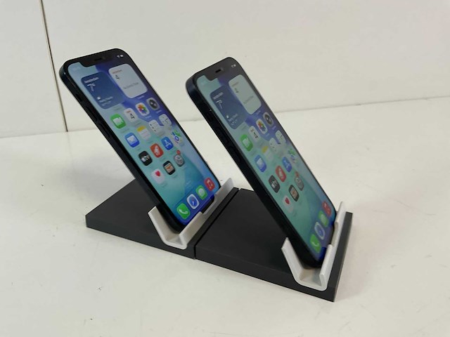 Apple iphone 12 - 64 gb - black (2x) - afbeelding 3 van  5