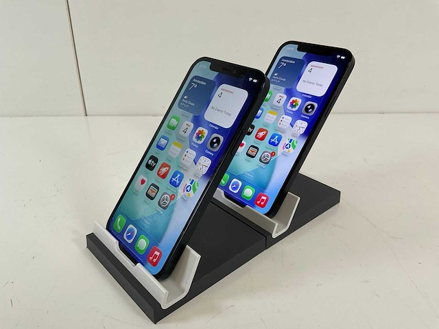 Apple iphone 12 - 64 gb - black (2x) - afbeelding 4 van  5