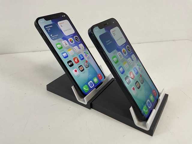 Apple iphone 12 - 64 gb - black (2x) - afbeelding 3 van  4