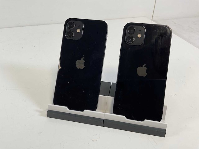 Apple iphone 12 - 64 gb - black (2x) - afbeelding 4 van  4