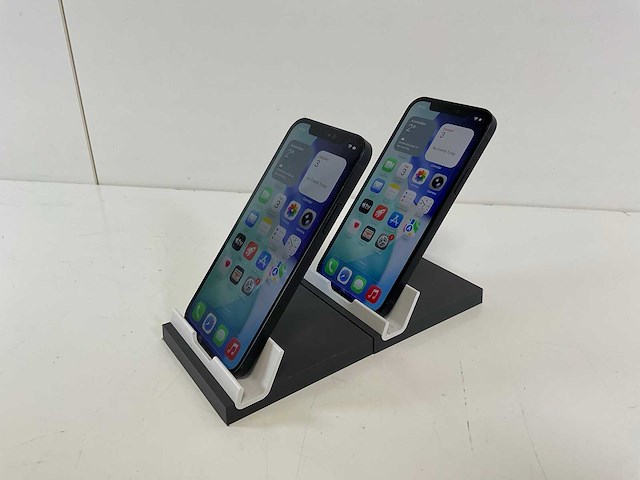 Apple iphone 12 - 64 gb - black (2x) - afbeelding 4 van  5