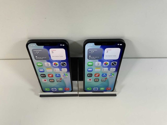 Apple iphone 12 - 64 gb - black (2x) - afbeelding 2 van  6