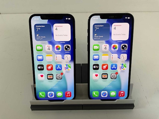 Apple iphone 12 - 64 gb - black (2x) - afbeelding 1 van  5