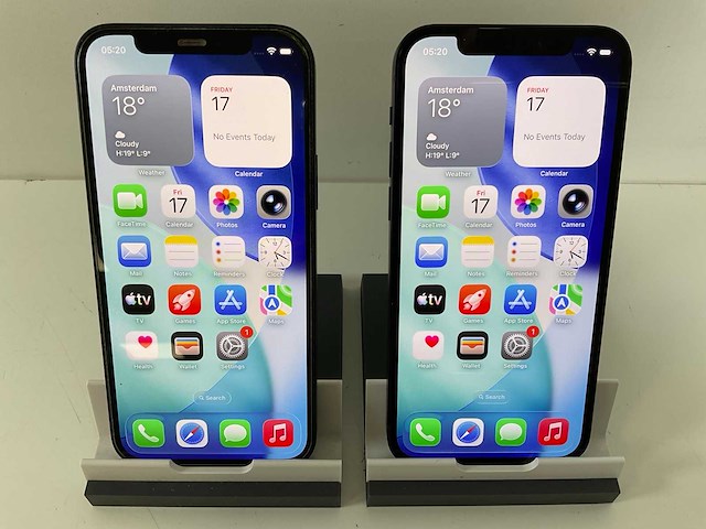 Apple iphone 12 - 64 gb - black (2x) - afbeelding 1 van  5