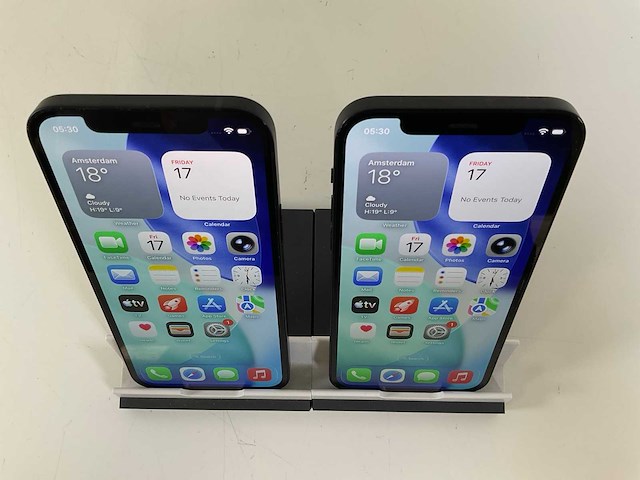 Apple iphone 12 - 64 gb - black (2x) - afbeelding 2 van  5
