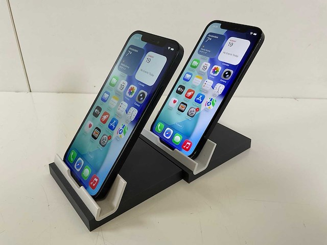Apple iphone 12 - 64 gb - black (2x) - afbeelding 4 van  5