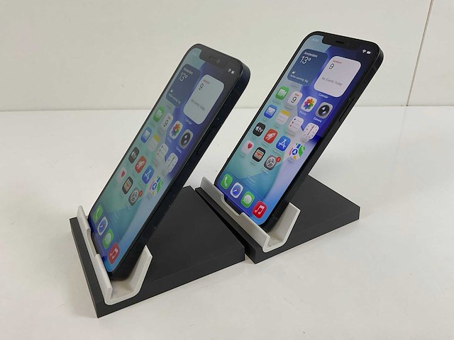Apple iphone 12 - 64 gb - black (2x) - afbeelding 4 van  5