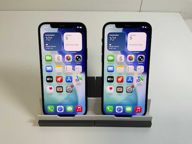 Apple iphone 12 - 64 gb - black (2x) - afbeelding 1 van  5