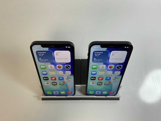 Apple iphone 12 - 64 gb - black (2x) - afbeelding 2 van  5
