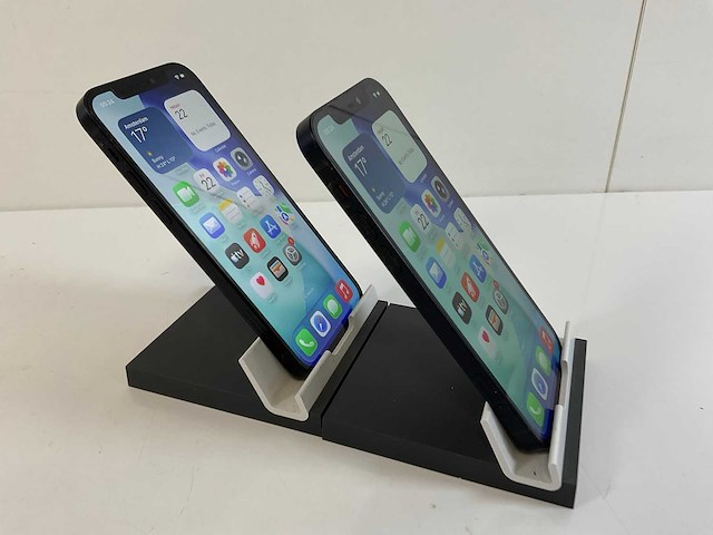 Apple iphone 12 - 64 gb - black (2x) - afbeelding 4 van  5