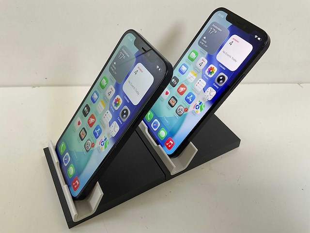 Apple iphone 12 - 64 gb - black (2x) - afbeelding 3 van  5