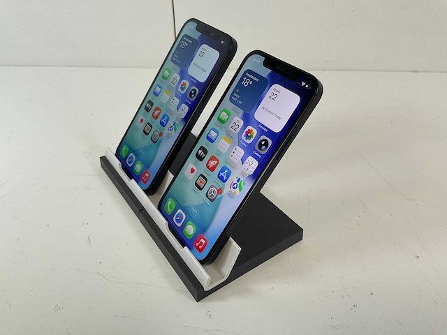 Apple iphone 12 - 64 gb - black (2x) - afbeelding 4 van  5