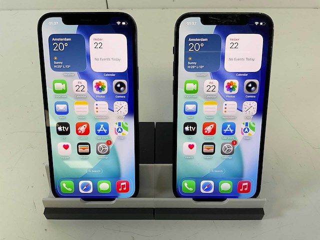 Apple iphone 12 - 64 gb - black (2x) - afbeelding 1 van  5