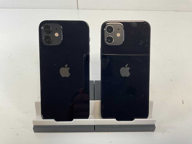 Apple iphone 12 - 64 gb - black (2x) - afbeelding 3 van  3