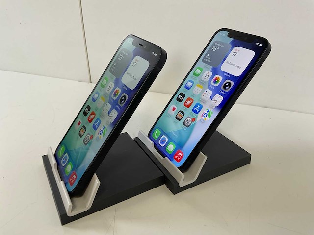 Apple iphone 12 - 64 gb - black (2x) - afbeelding 4 van  5