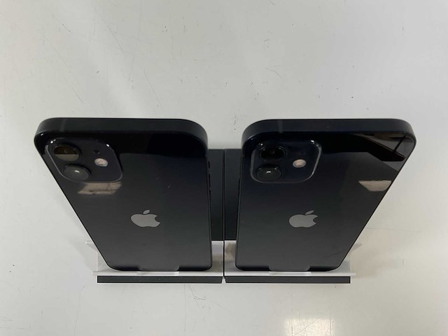 Apple iphone 12 - 64 gb - black (2x) - afbeelding 5 van  5